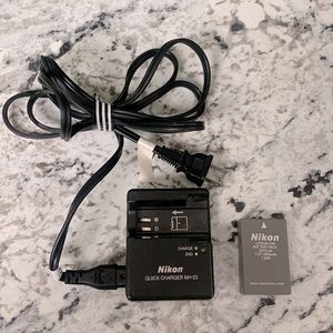 Nikon battery & charger MH-23